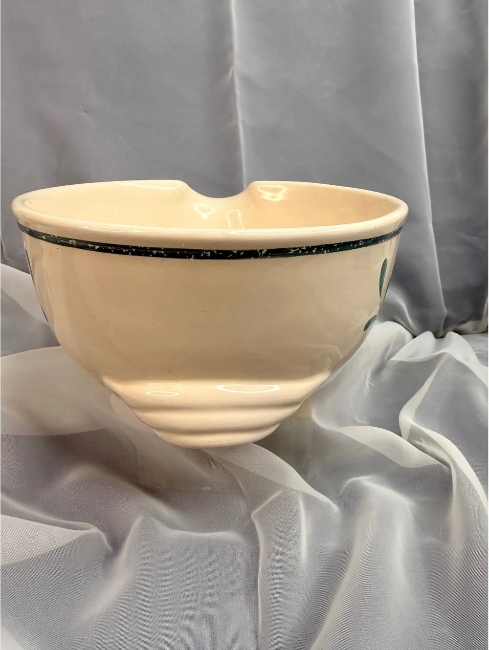 East Texas Pottery Green Heart Spongeware Batter Bowl 7” Pouring Mixing Bowl